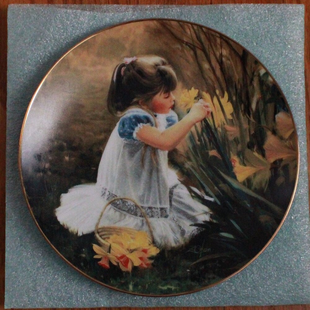 Vintage Hamilton Collection 1993 "Flowers for Mother" Collector's Plate